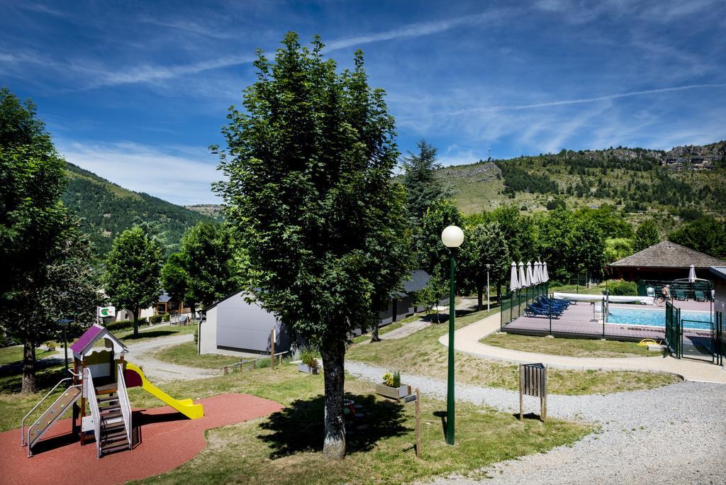 Hotel Domaine Aigoual Cevennes Meyrueis Exterior foto